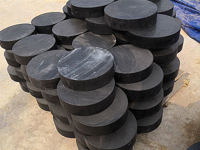 凭祥市板式橡胶支座由若干层橡胶片与薄钢板经加压硫化